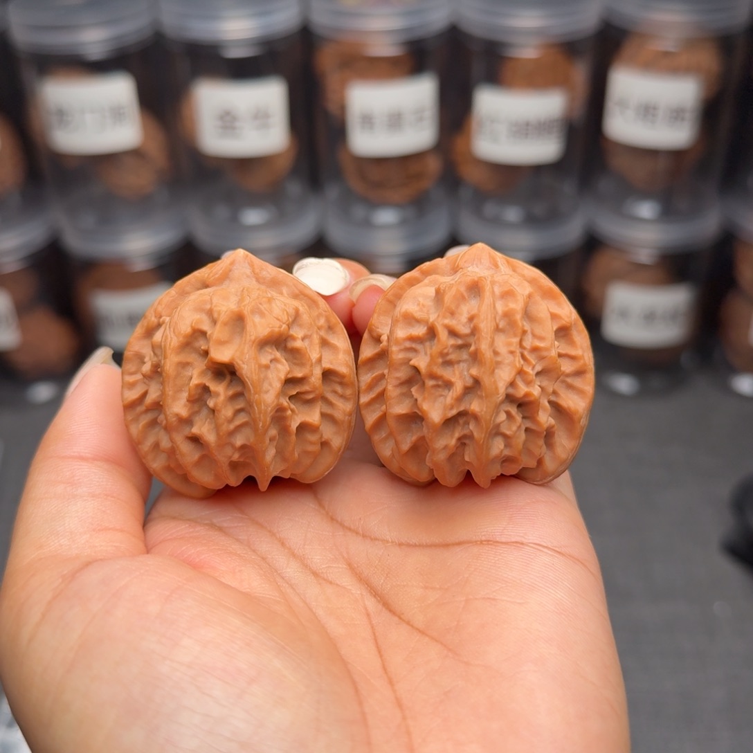 文玩核桃把件曹大龙