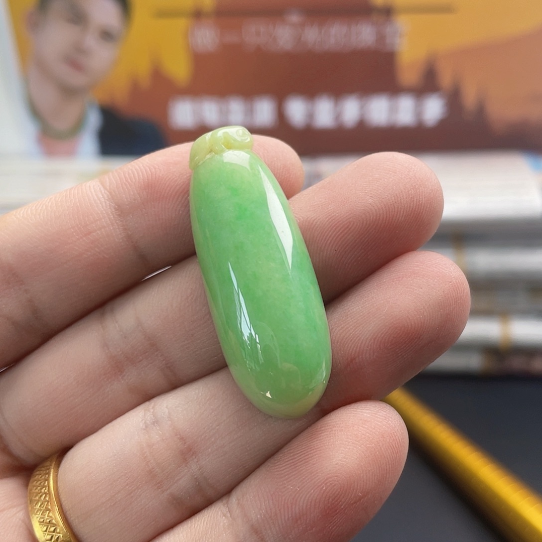 翡翠未镶嵌颈饰翡翠福瓜全9