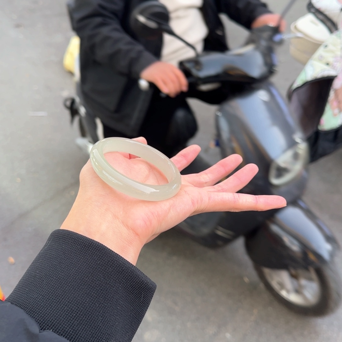 未镶嵌手镯东陵石