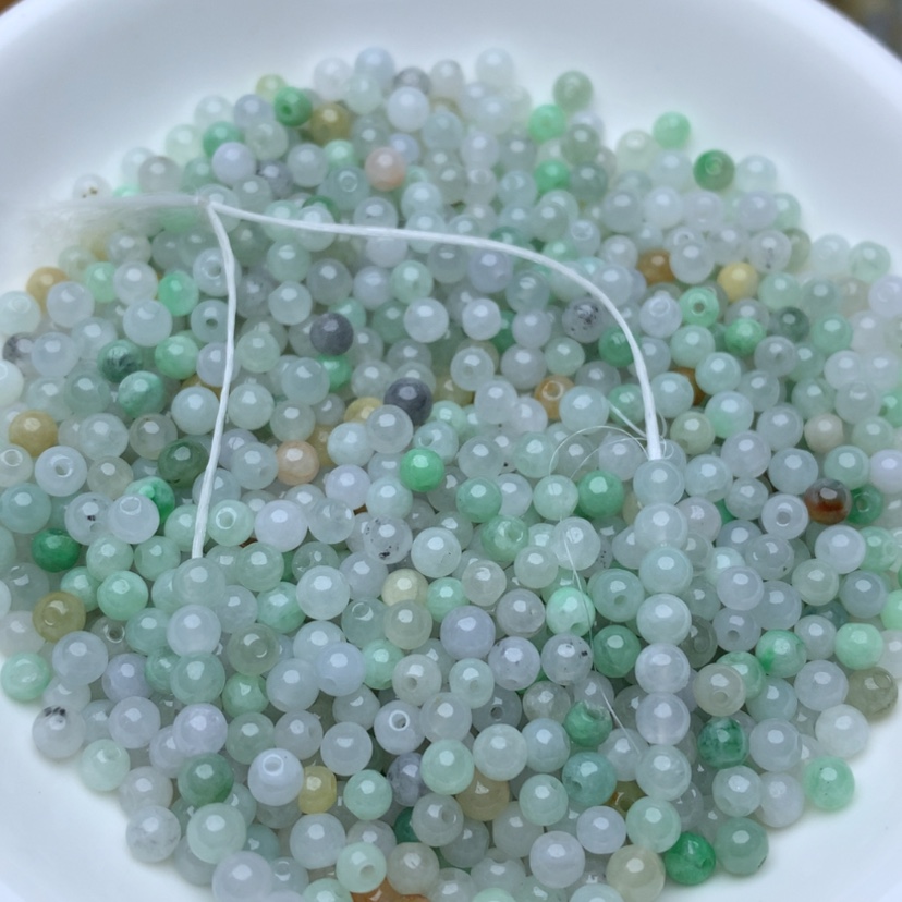 【闪购商品】翡翠手链未镶嵌卡3.5淡冰三彩100颗