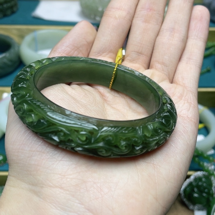 和田玉手镯55+圈口 编号97未镶嵌