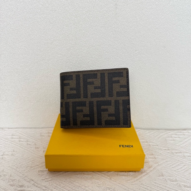 99新 FENDI/芬迪 4667/经典时尚棕色印花对折钱包