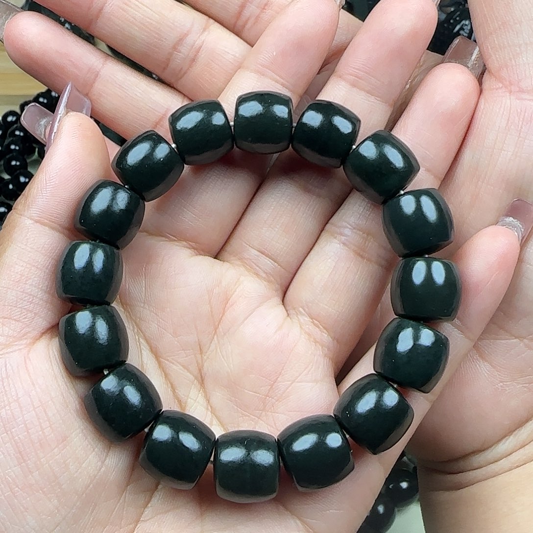 和田玉未镶嵌手串