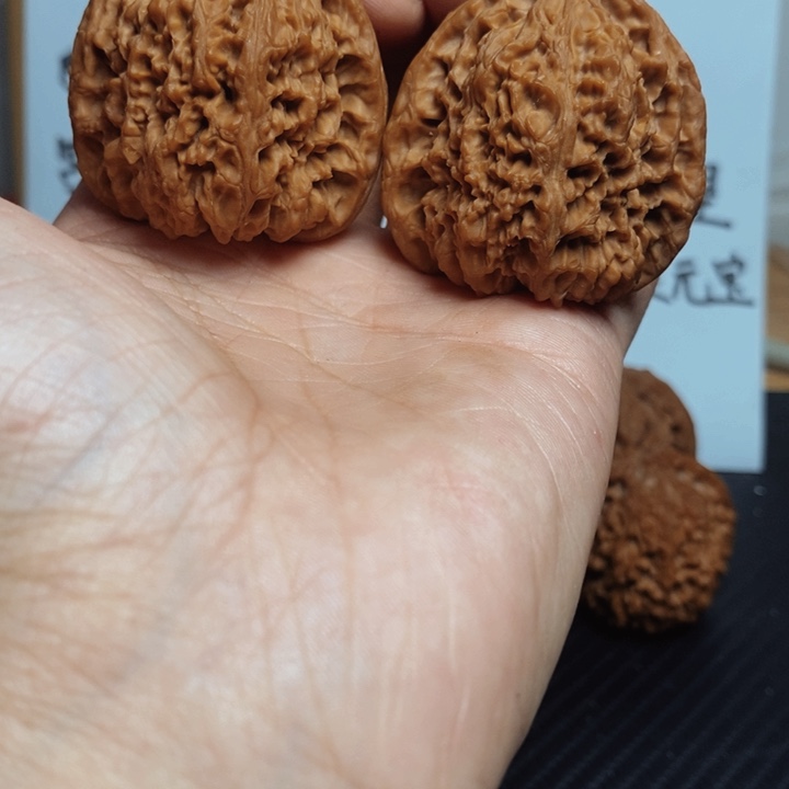 核桃43尺寸红皮南疆一对