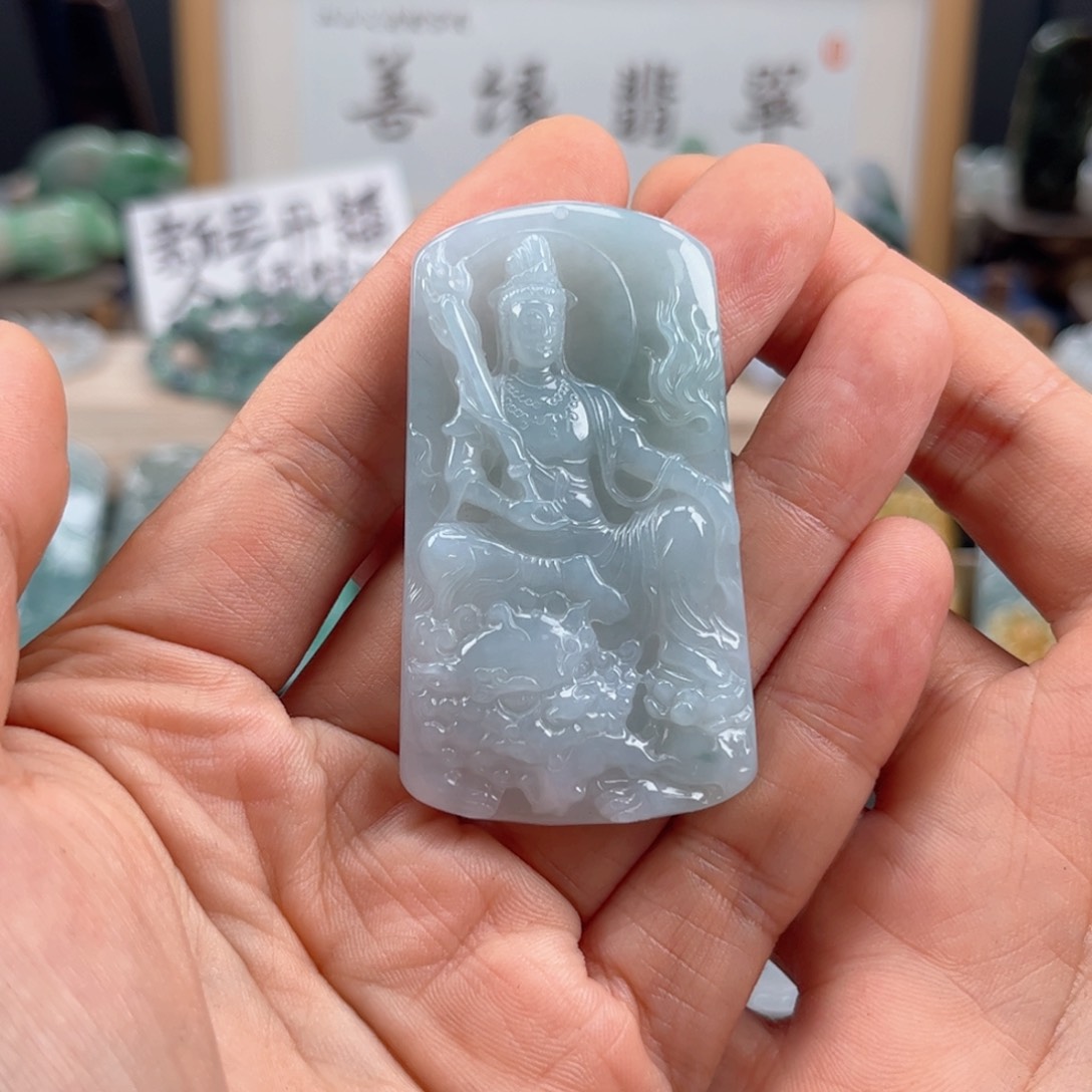 翡翠颈饰未镶嵌文殊