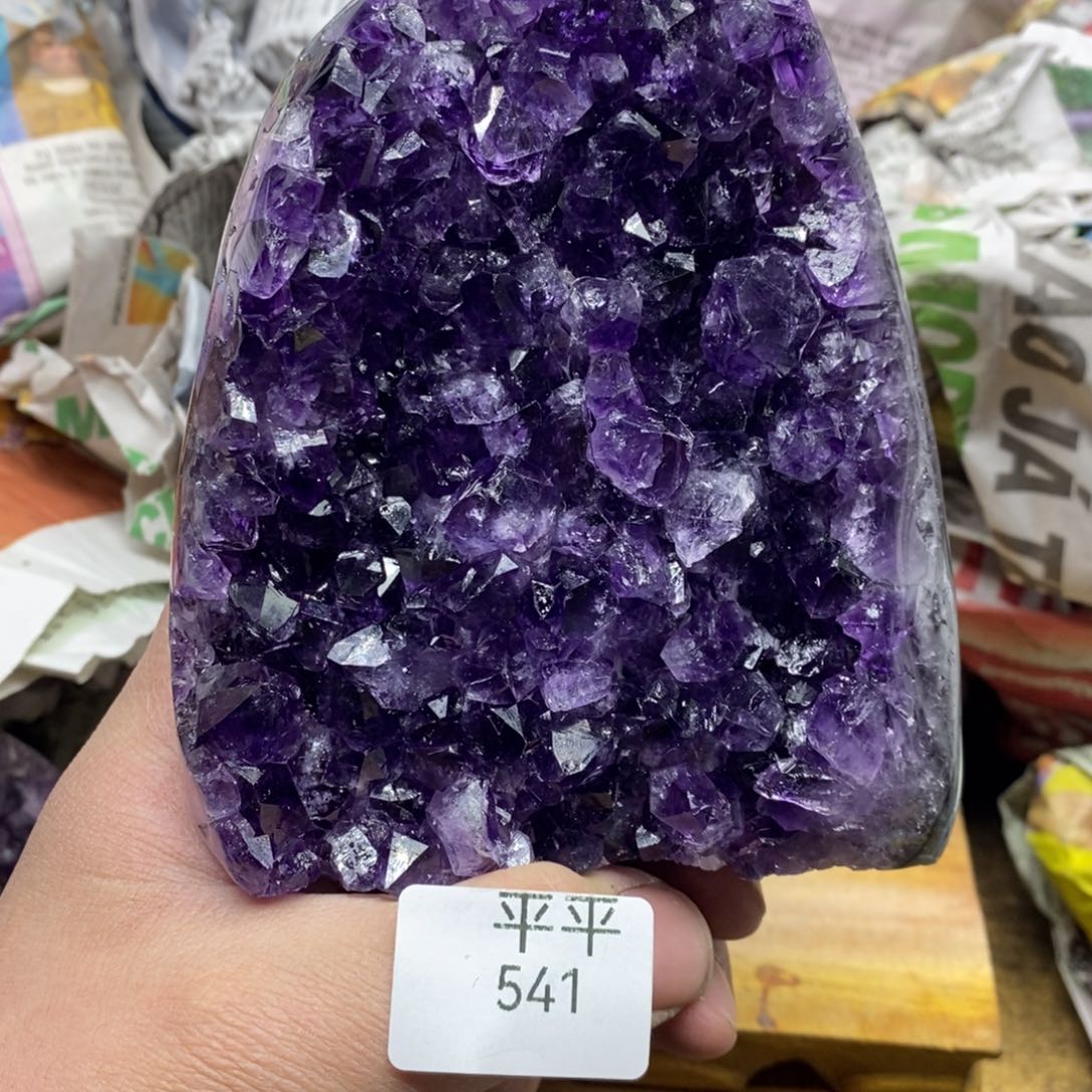 紫晶乌拉圭未镶嵌