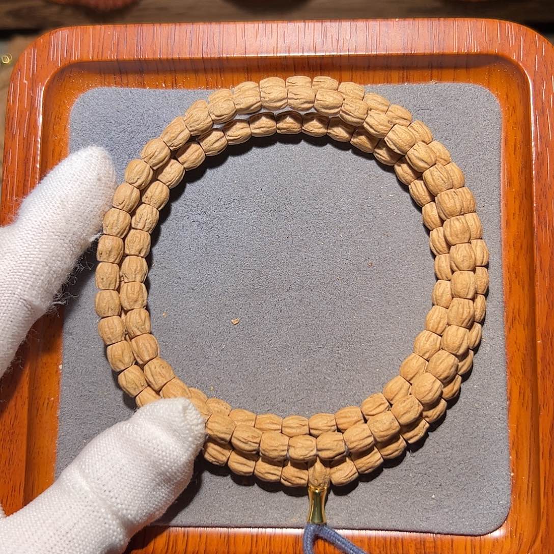 L***️吊坠柏香籽/百香籽粉油皮高桩直切顺6