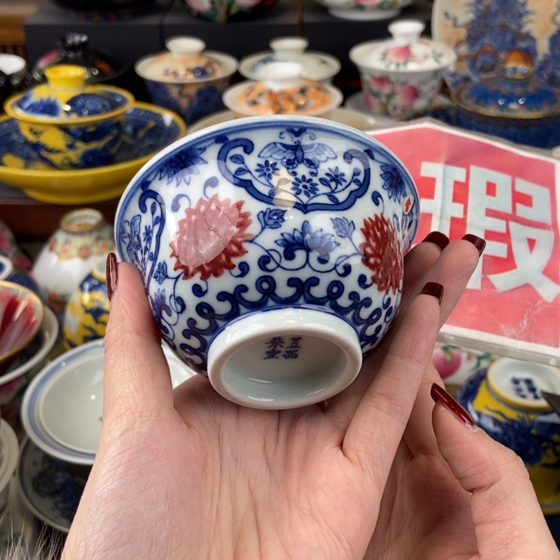 剩**王陶瓷艺术家的作品是一个人的