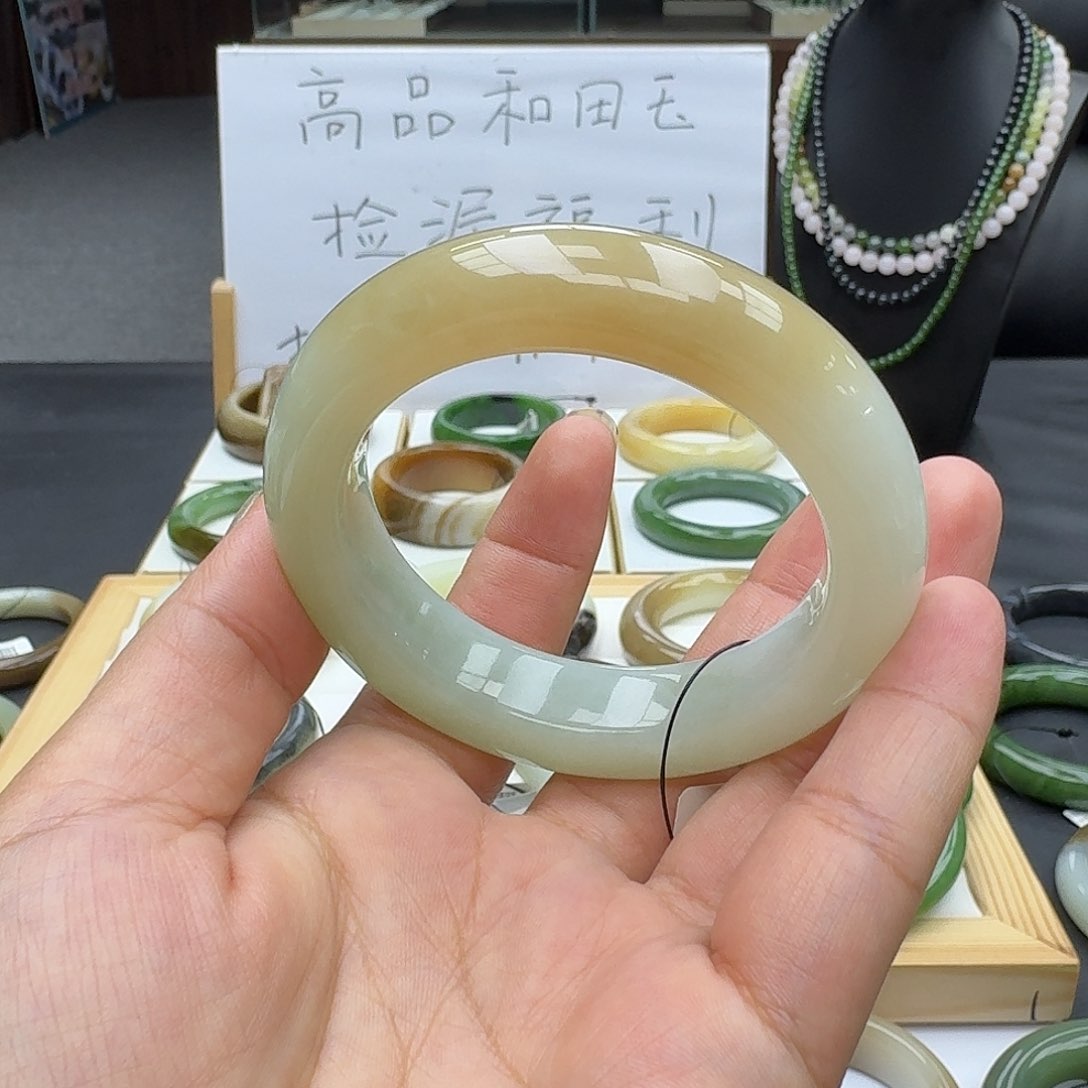 未镶嵌手镯和田玉N****～