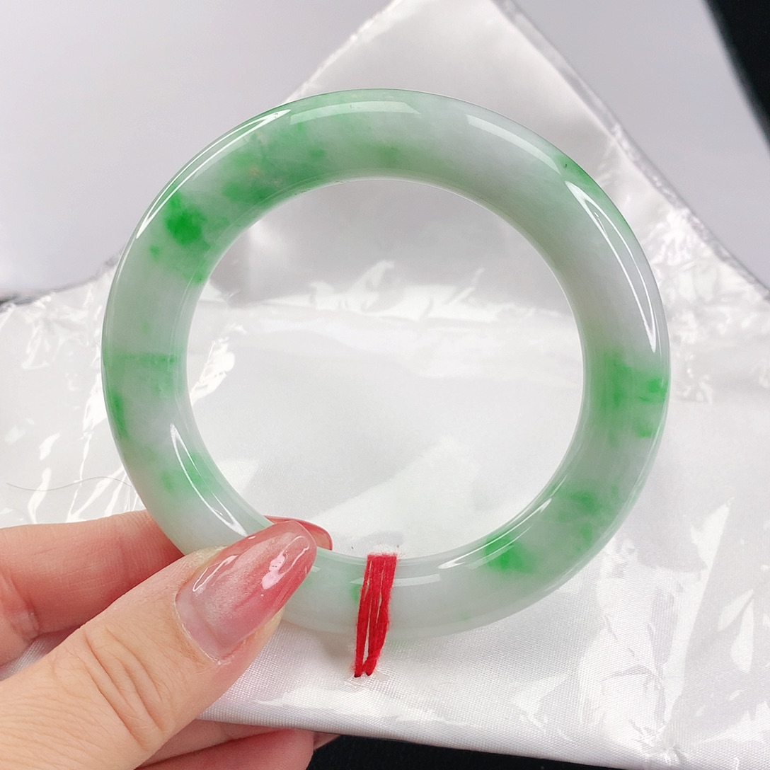 翡翠手镯未镶嵌翡翠003
