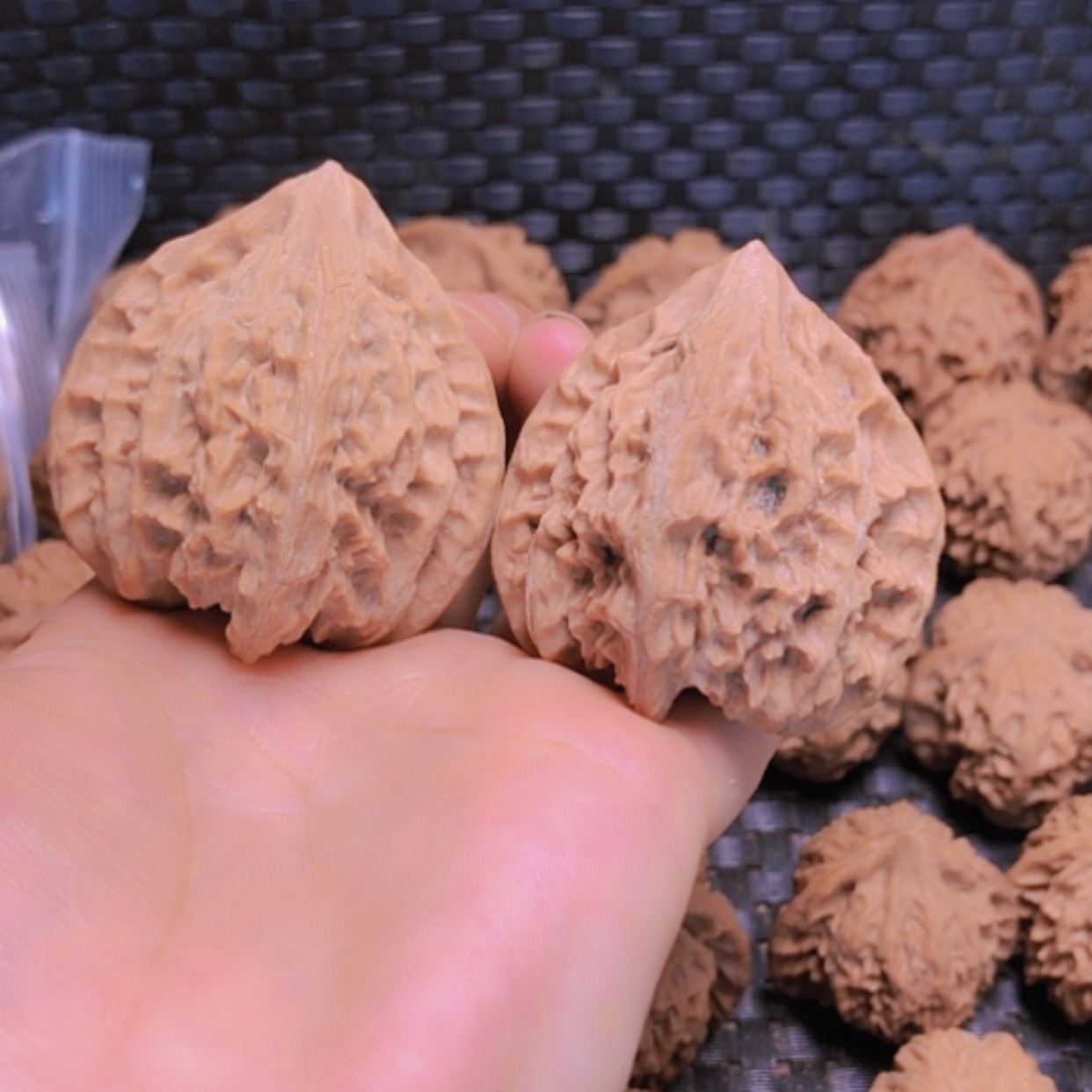 【闪购商品】核桃摆件新果44朱雀