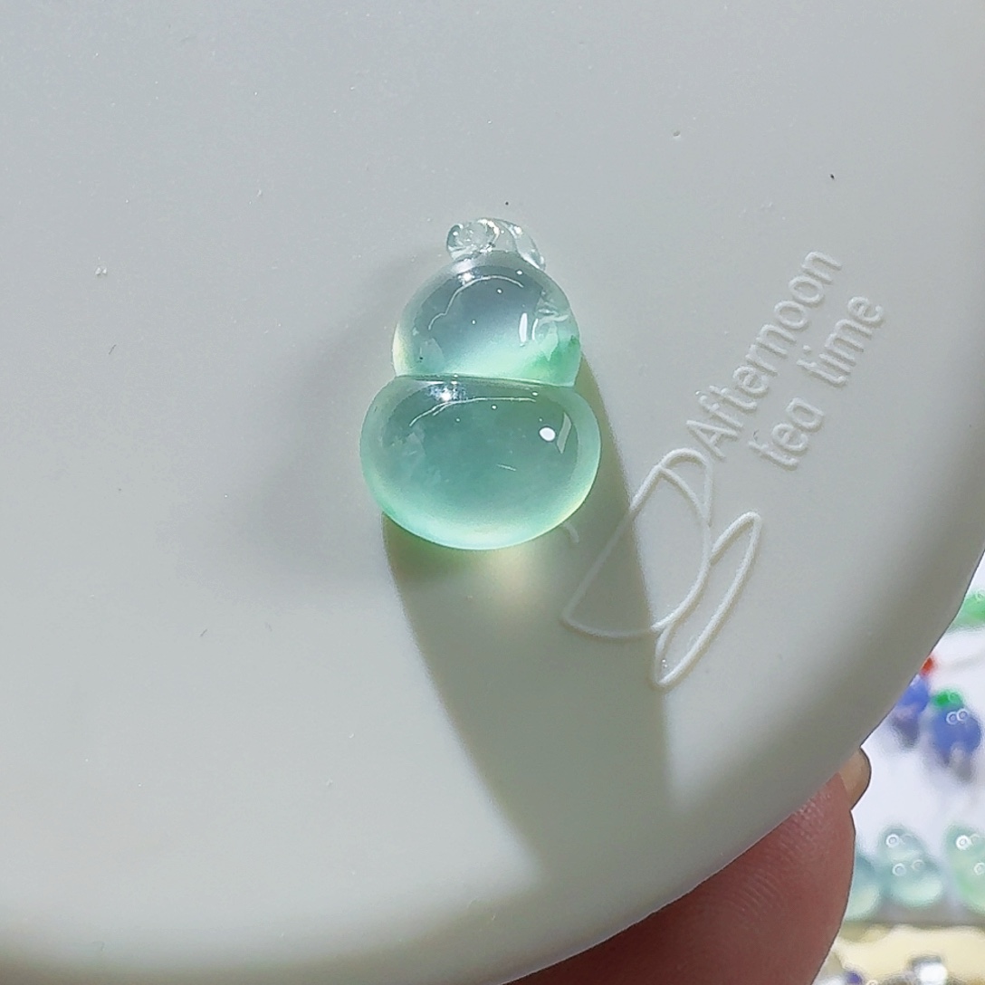 翡翠颈饰未镶嵌力力力力 推