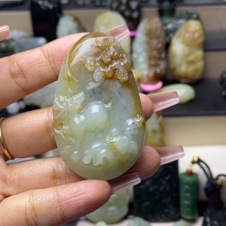 和田玉未镶嵌挂件