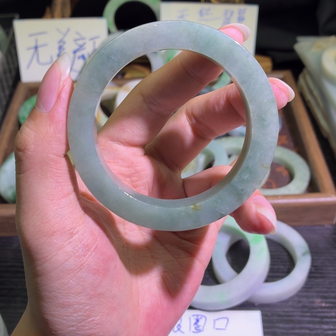 定制翡翠未镶嵌缅甸翡翠A货手镯毛胚定制