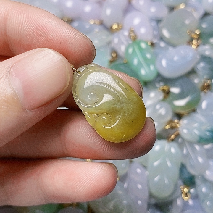 翡翠未镶嵌颈饰天然A货翡翠