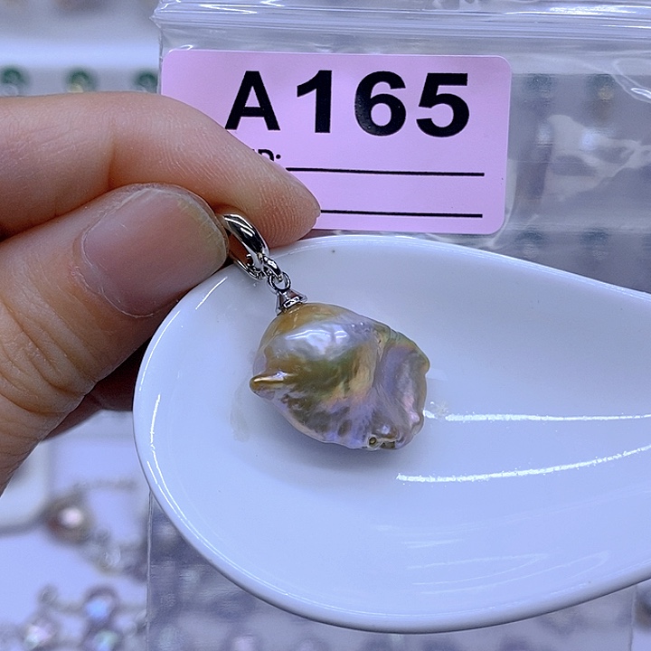 颈饰未镶嵌淡水珍珠