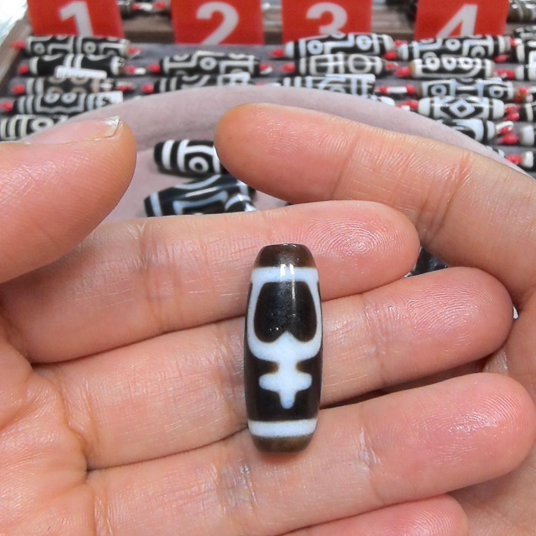 玛瑙/玉髓颈饰未镶嵌爱***人