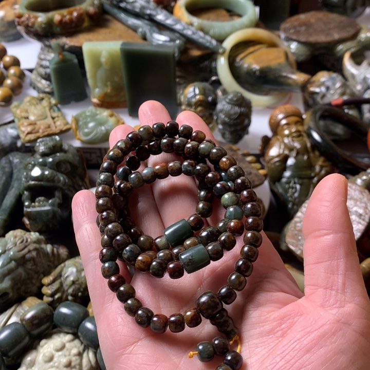 岫岩河磨玉（透闪石质玉）手链未镶嵌