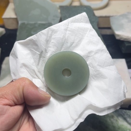 蹦***擦和田玉未镶嵌颈饰