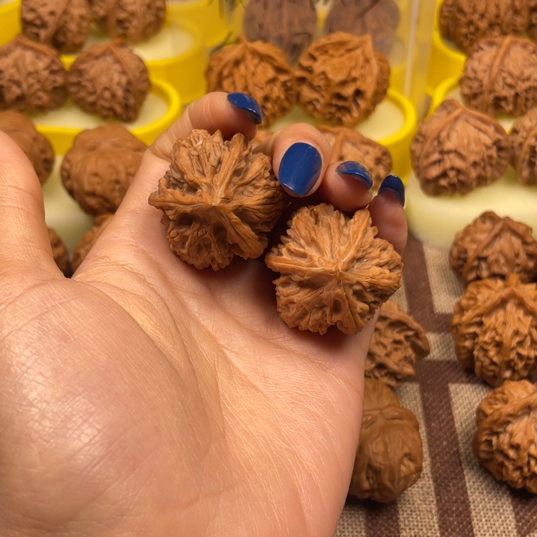 吊坠文玩核桃文山三棱