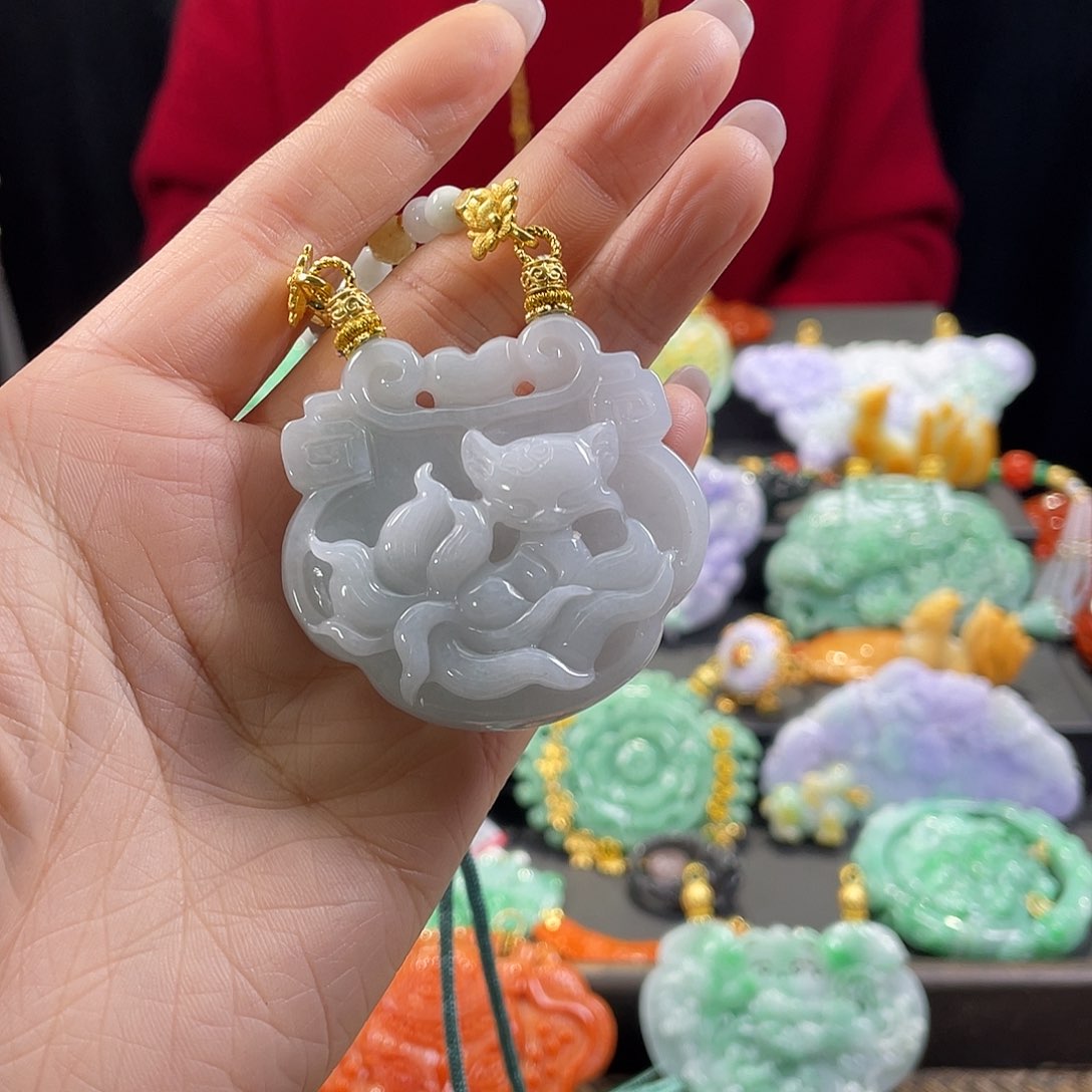 翡翠颈饰未镶嵌代编织