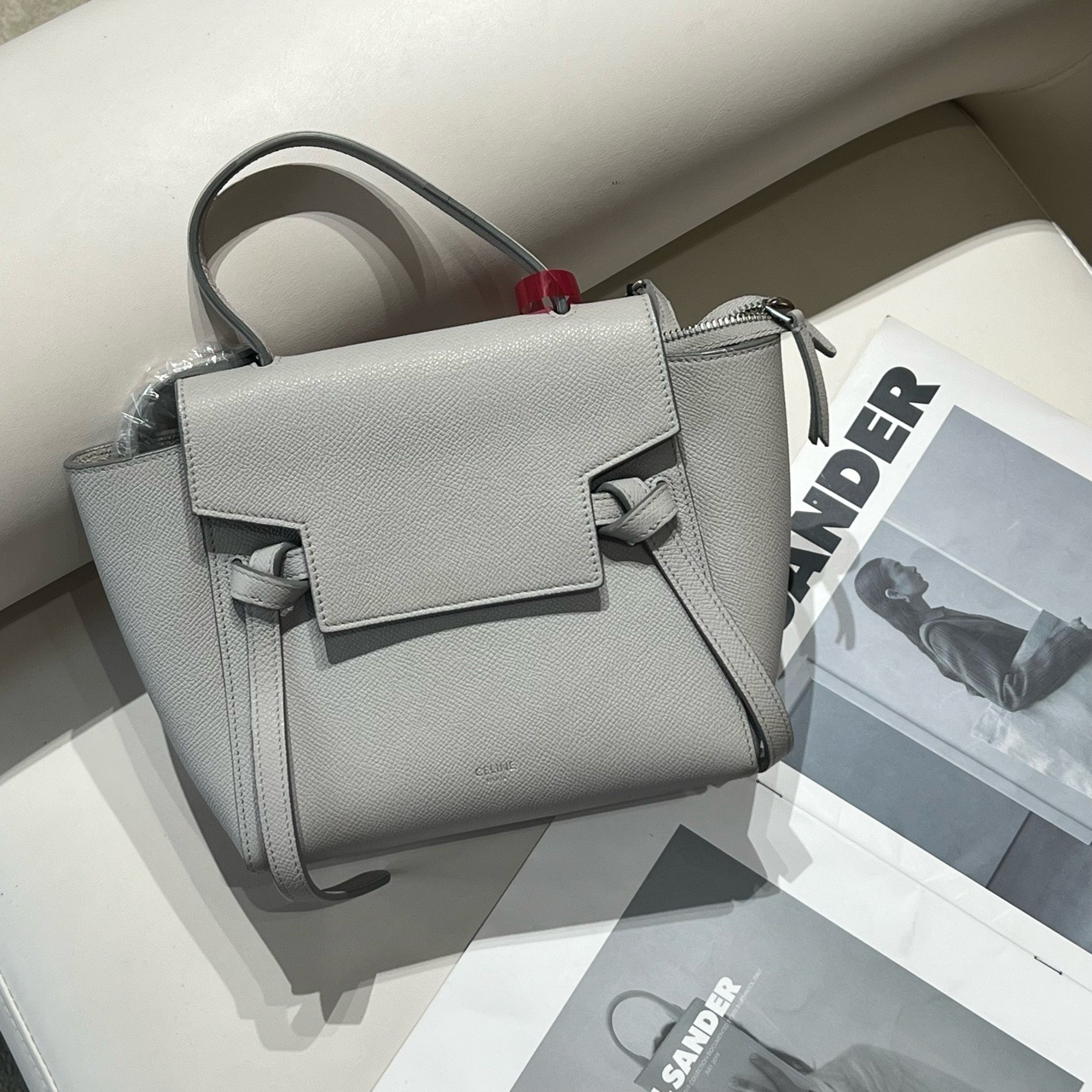 95新 Celine/思琳 Beltnano20灰色银扣鲶鱼包/7841