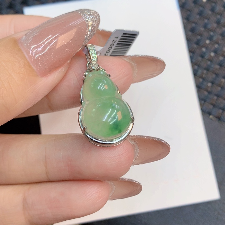 颈饰未镶嵌翡翠天然翡翠