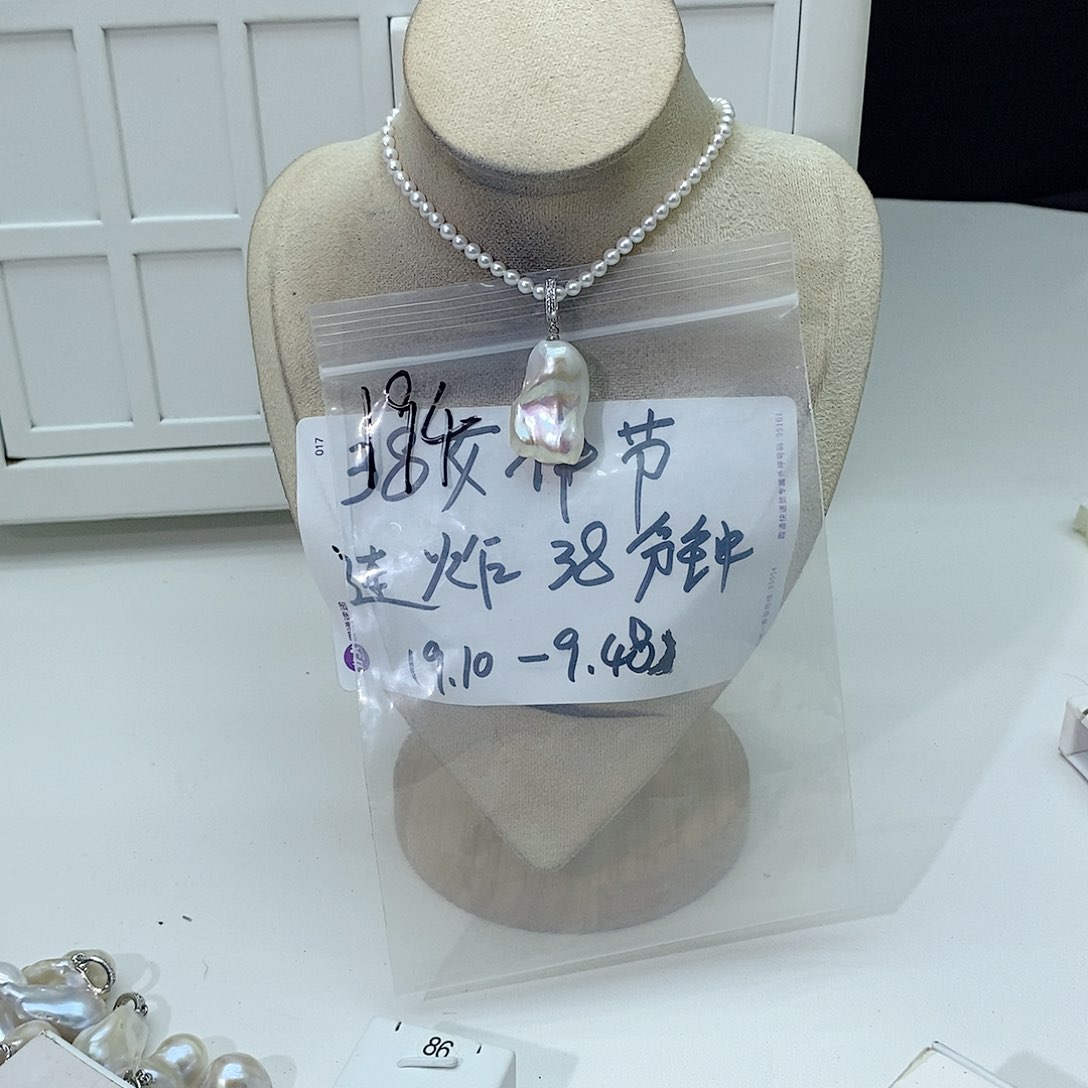 淡水珍珠颈饰合金