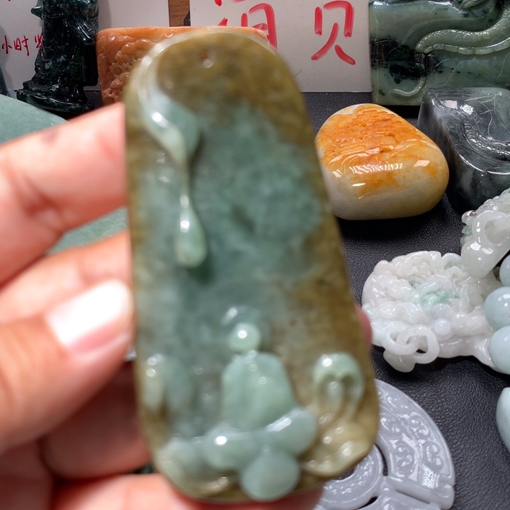 翡翠未镶嵌颈饰保真天然A货翡翠