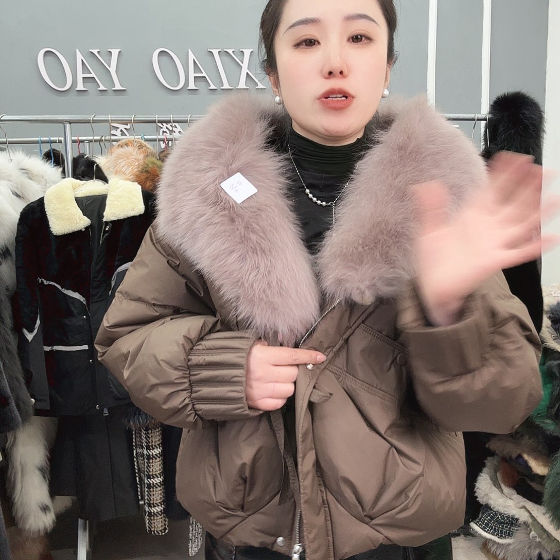 姚小妖家高端皮草