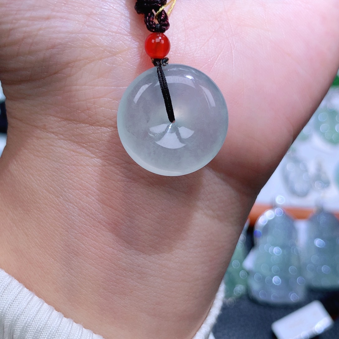 翡翠未镶嵌颈饰扣子