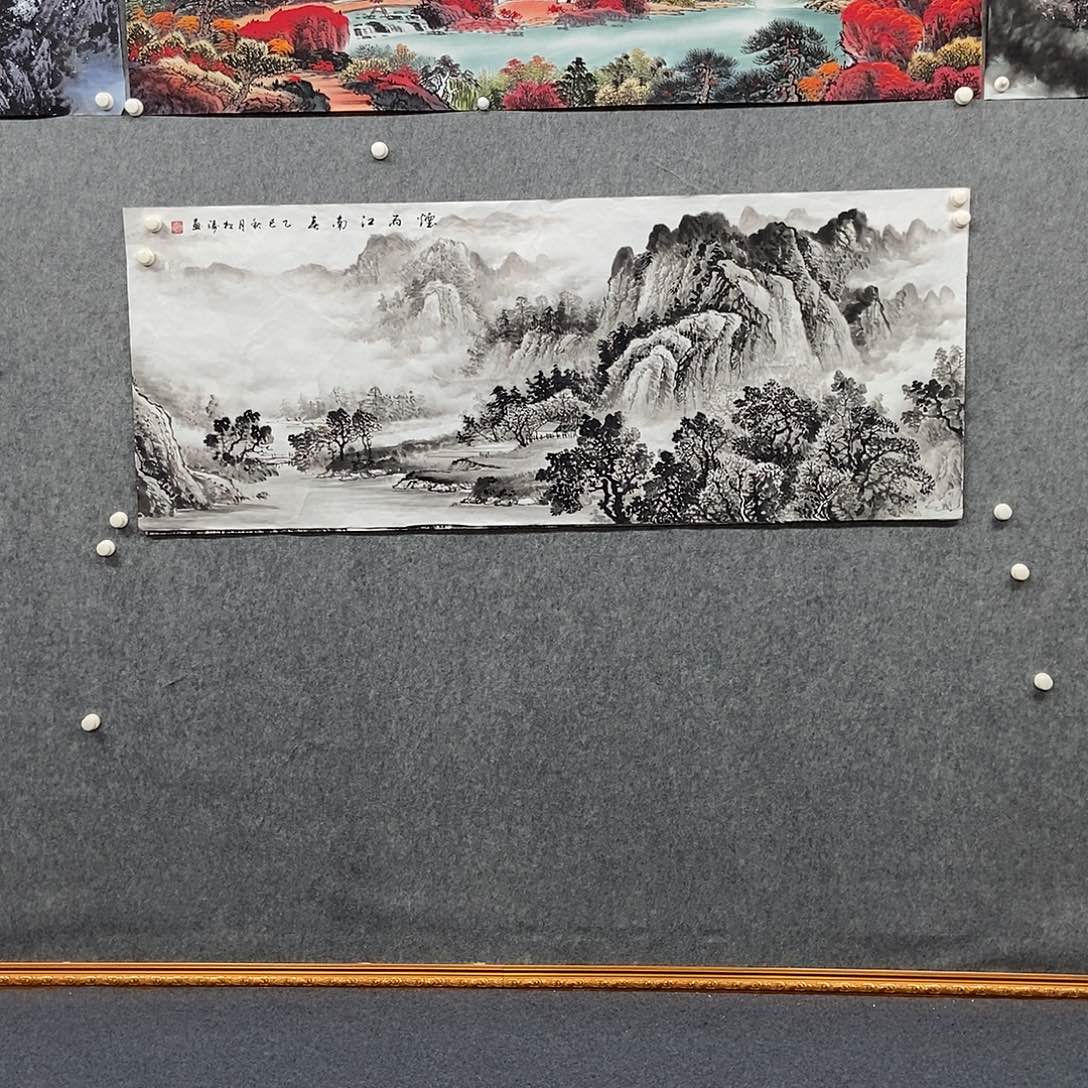 国画小六尺水墨山水一副