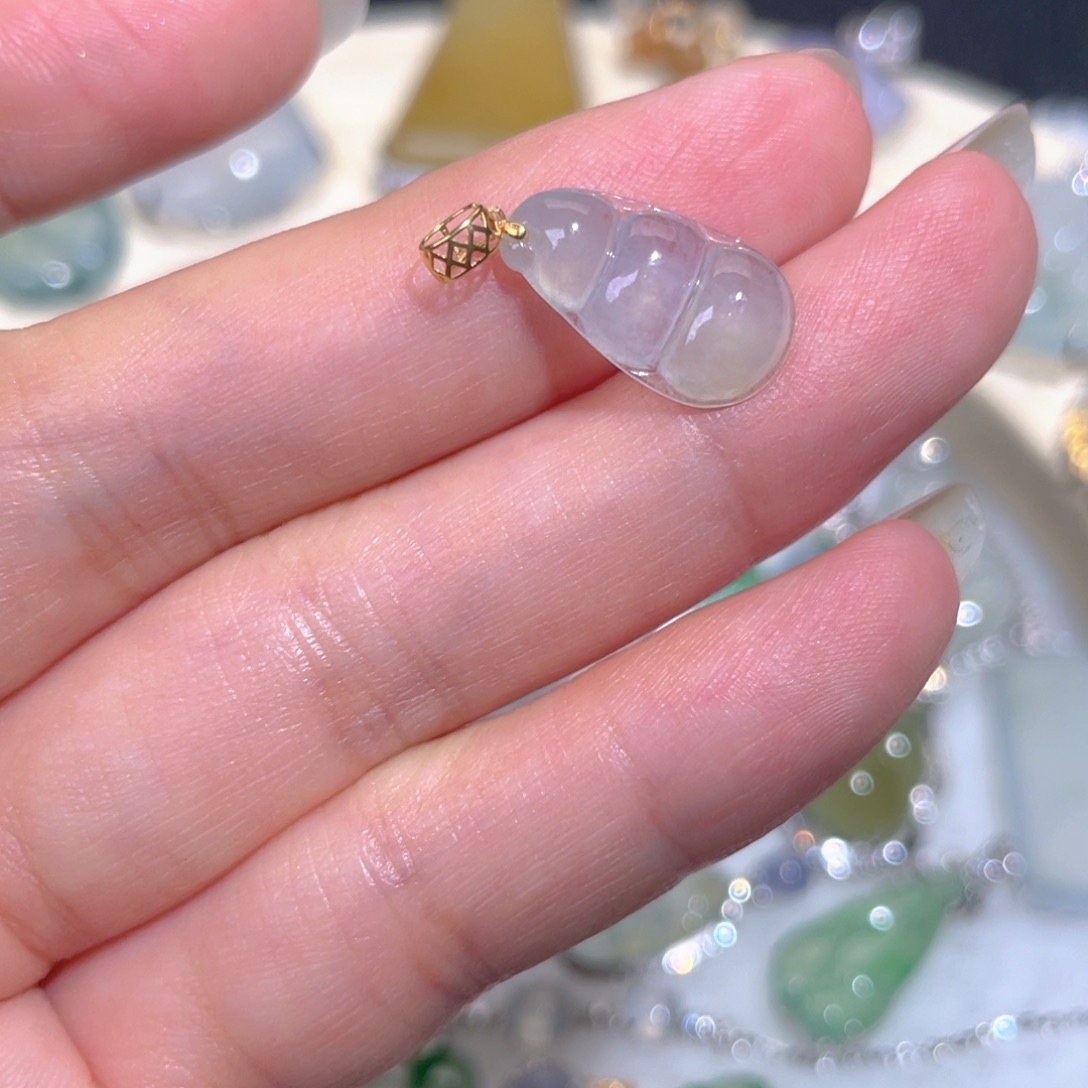 颈饰18K金镶嵌翡翠翡翠