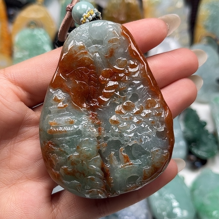 翡翠未镶嵌颈饰山水牌