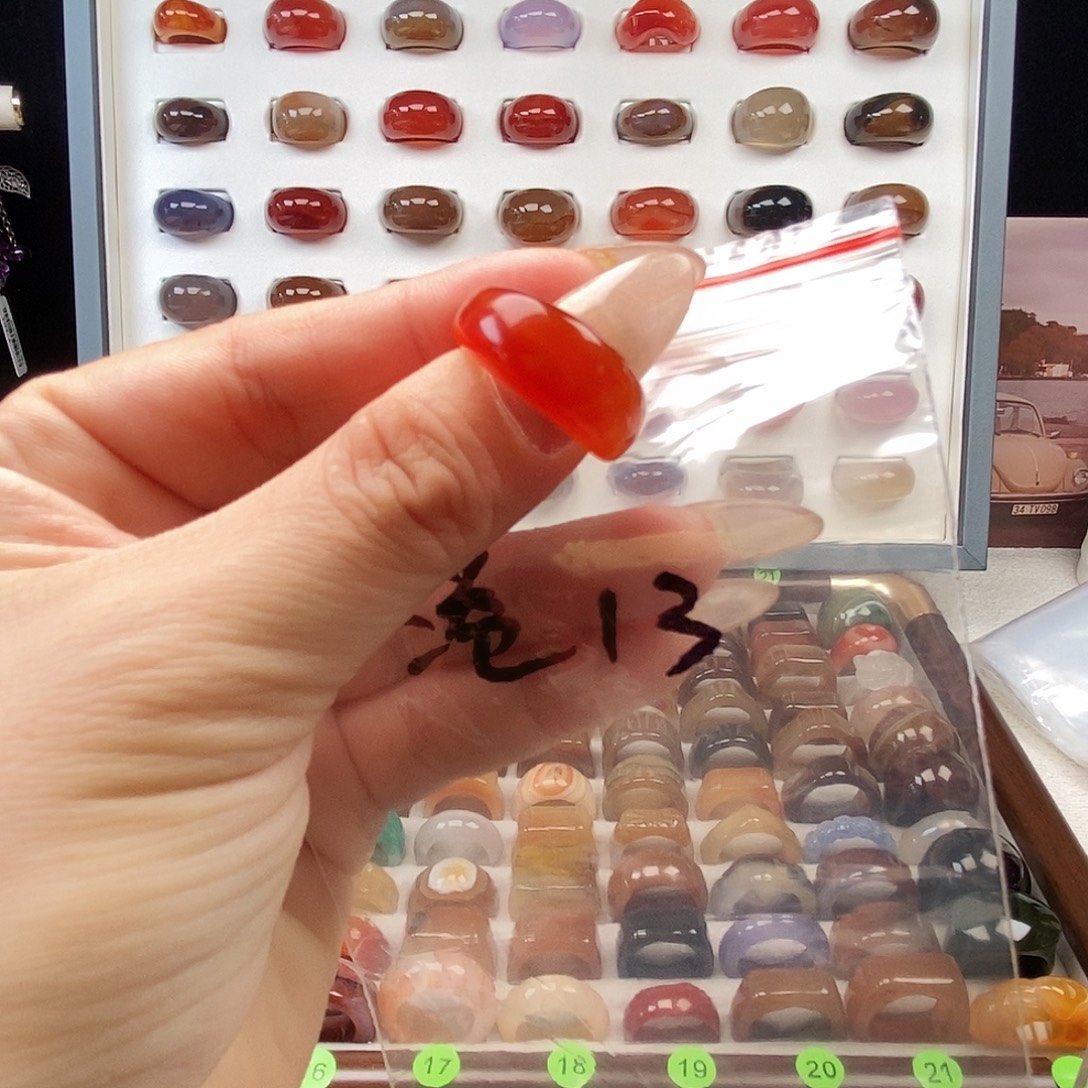 玛瑙/玉髓合金戒指港13微瑕不退换小红鹅头