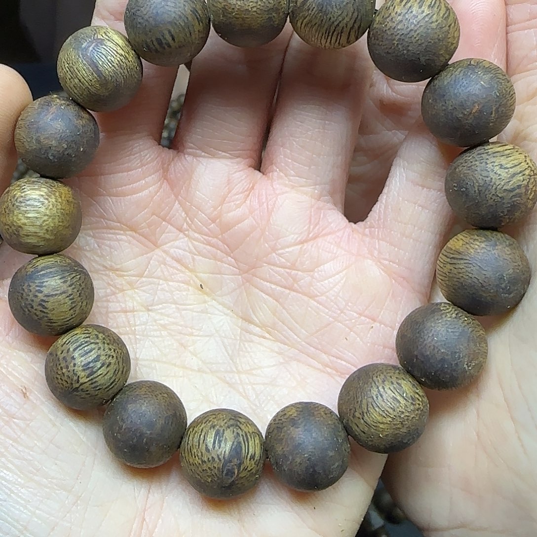 沉香手串+999分沉1.3圆珠单圈17克