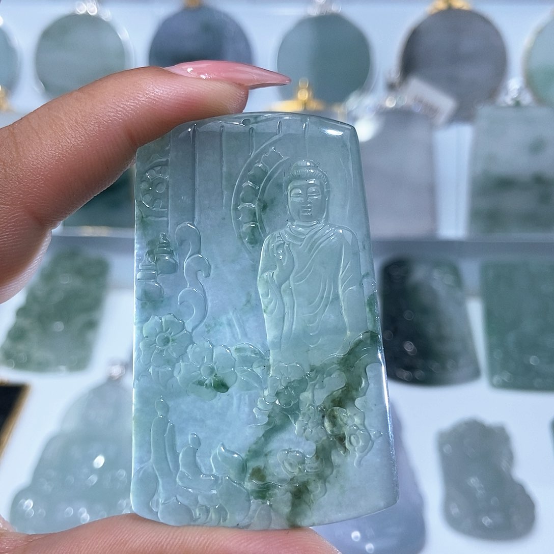 翡翠颈饰未镶嵌缅甸