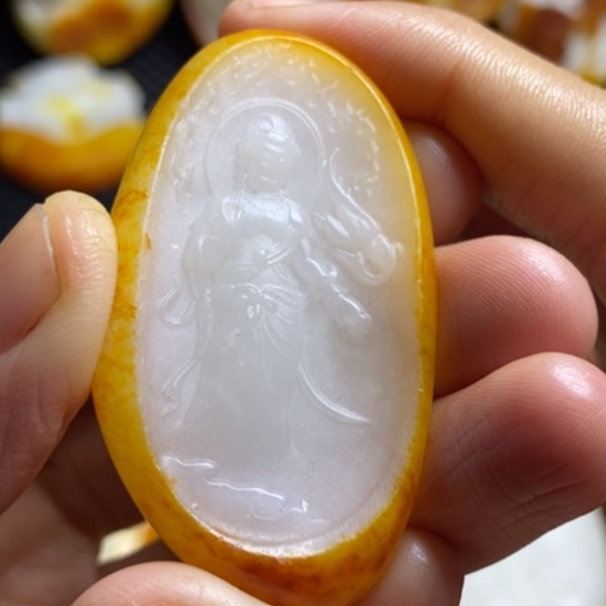 和田玉颈饰未镶嵌