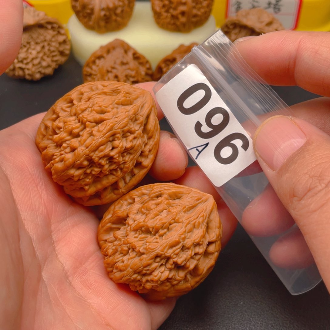 吊坠文玩核桃虎头王41