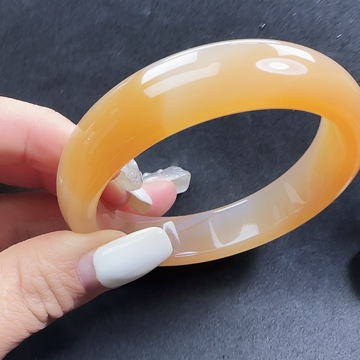 玛瑙/玉髓合金玛瑙手镯62圈口