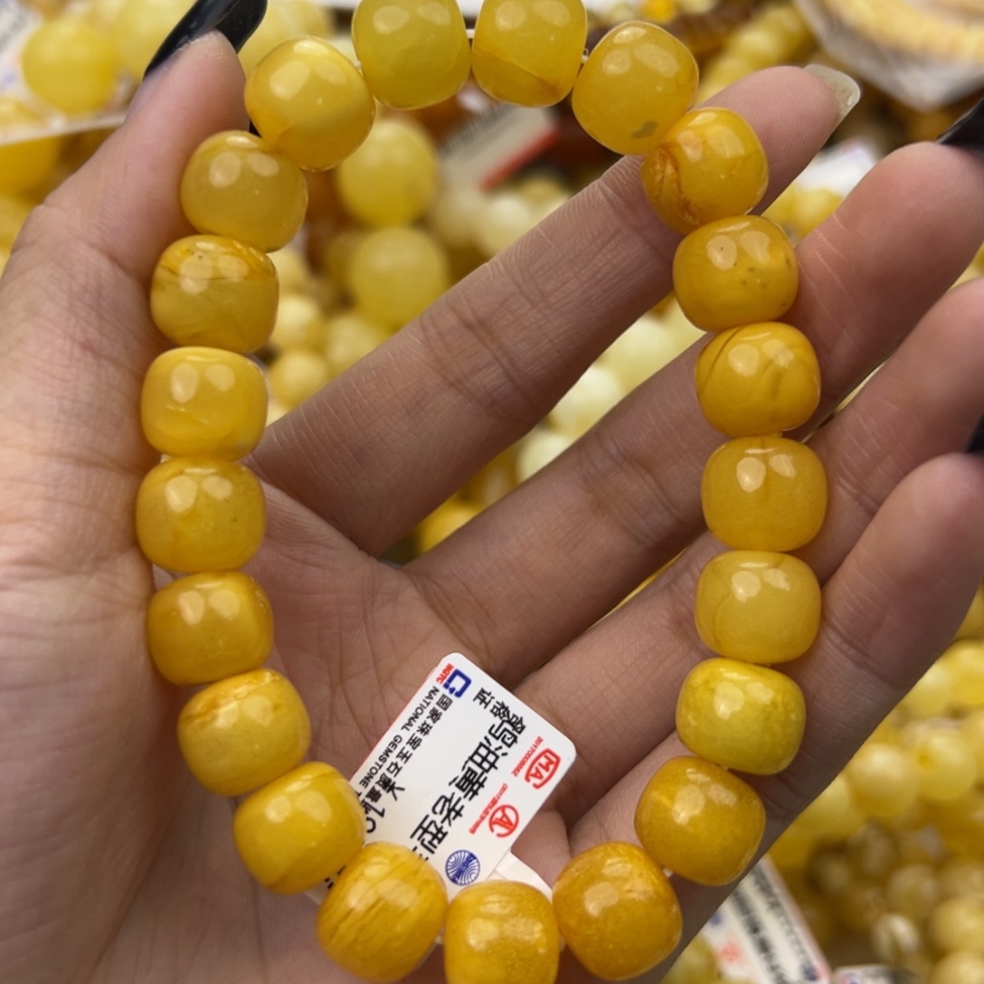 琥珀珠宝奇石未镶嵌