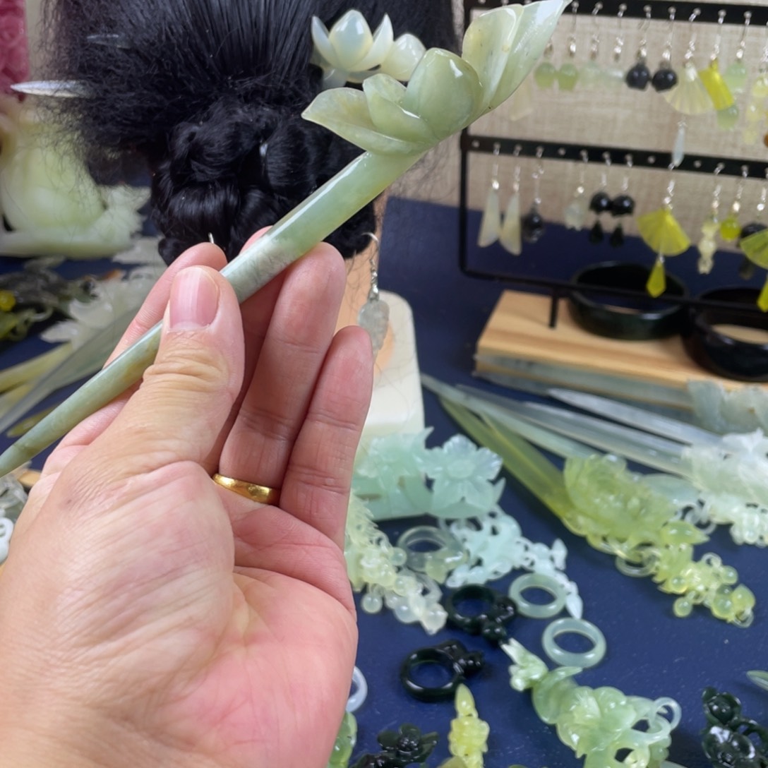 蛇纹石玉发饰未镶嵌