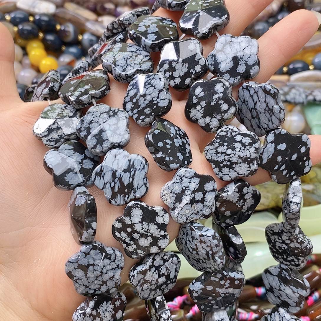 玛瑙/玉髓未镶嵌珠宝半成品雪花石一条