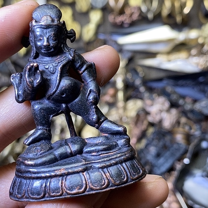 紫铜黑財大摆件小微瑕