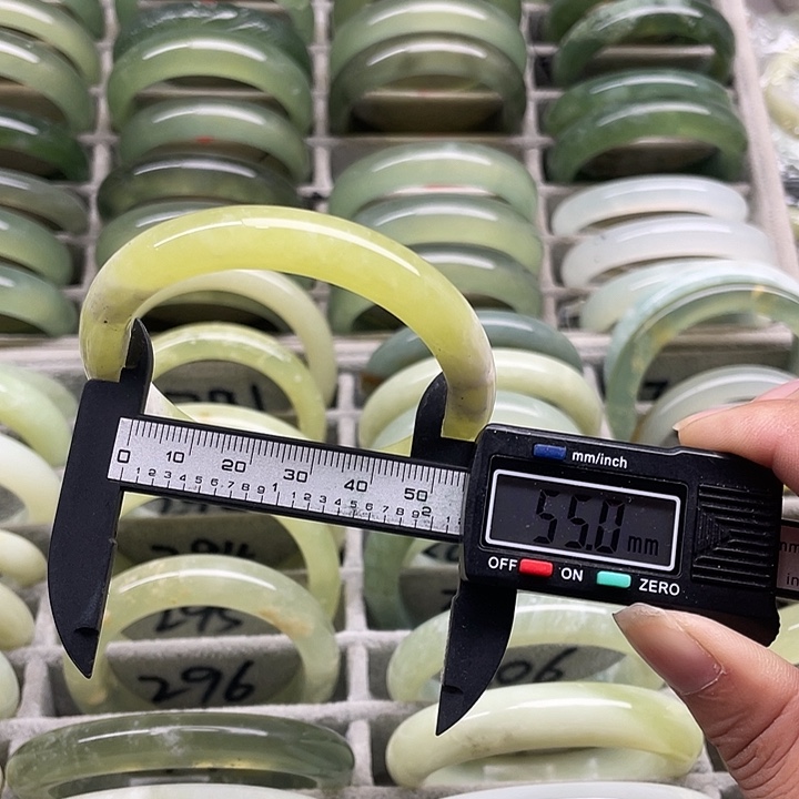 未镶嵌蛇纹石玉手镯289