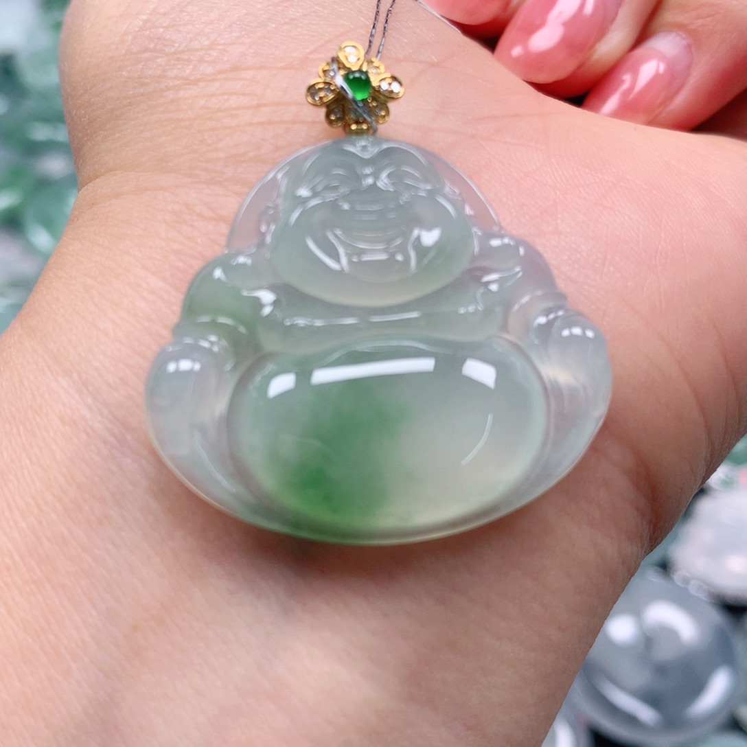 翡翠颈饰18K金镶嵌天然翡翠