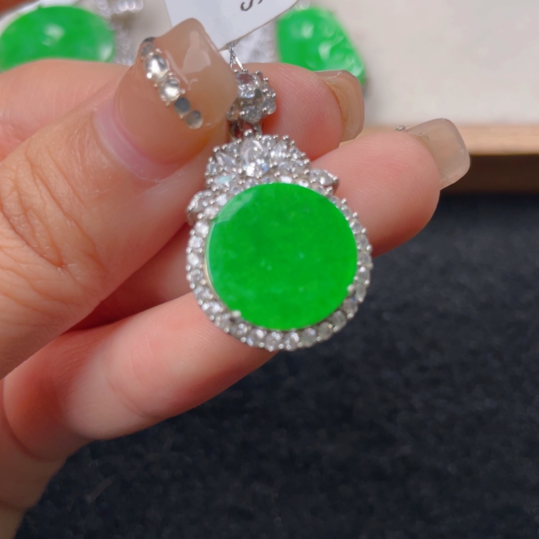 翡翠颈饰银S925镶嵌b b b b n n n