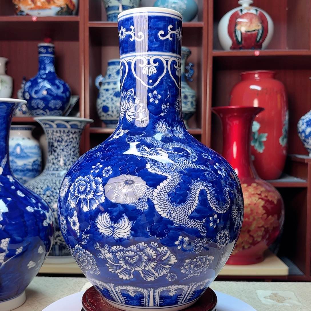 瓶高度36厘米宽23厘米