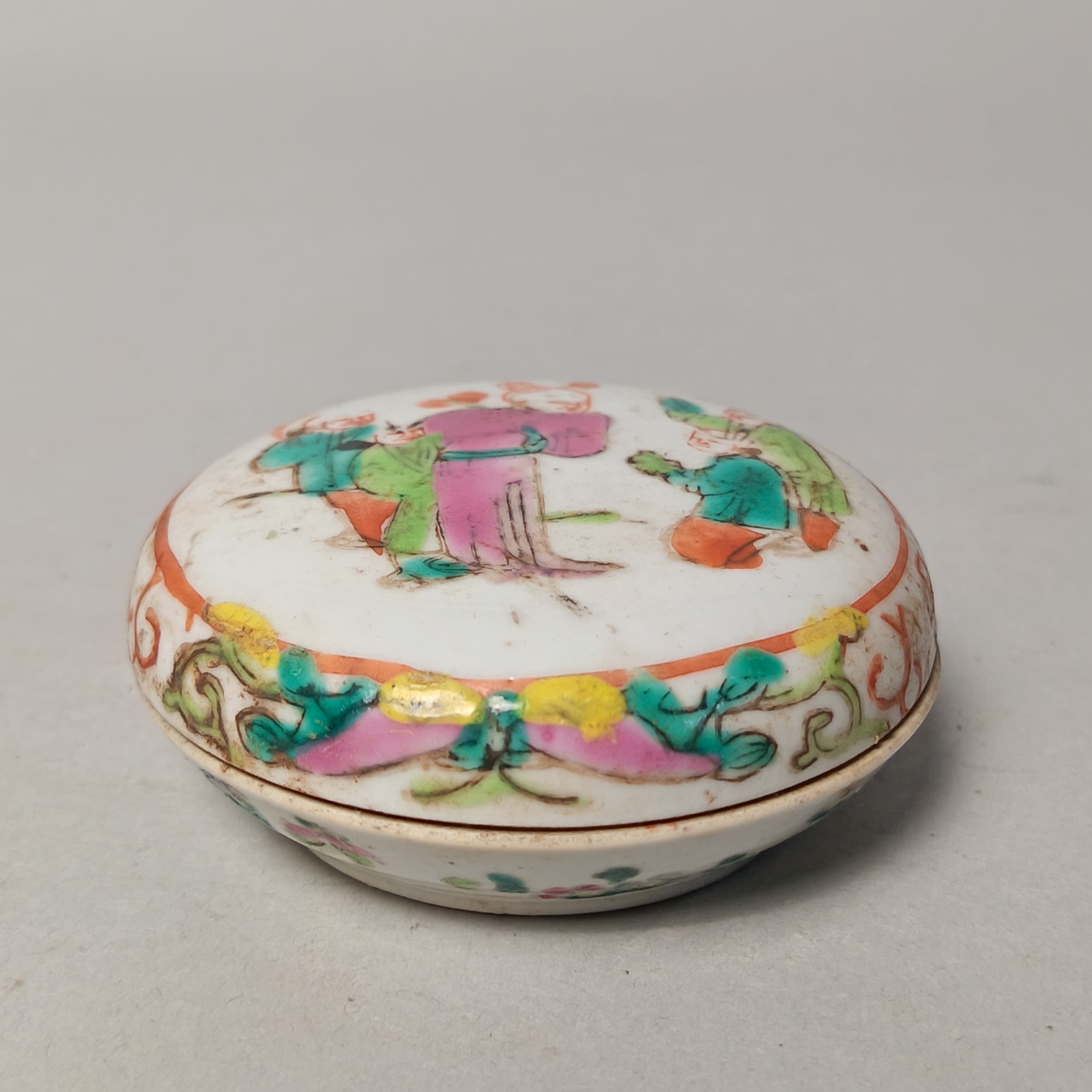 【010022255】清晚期 粉彩五子登科印盒