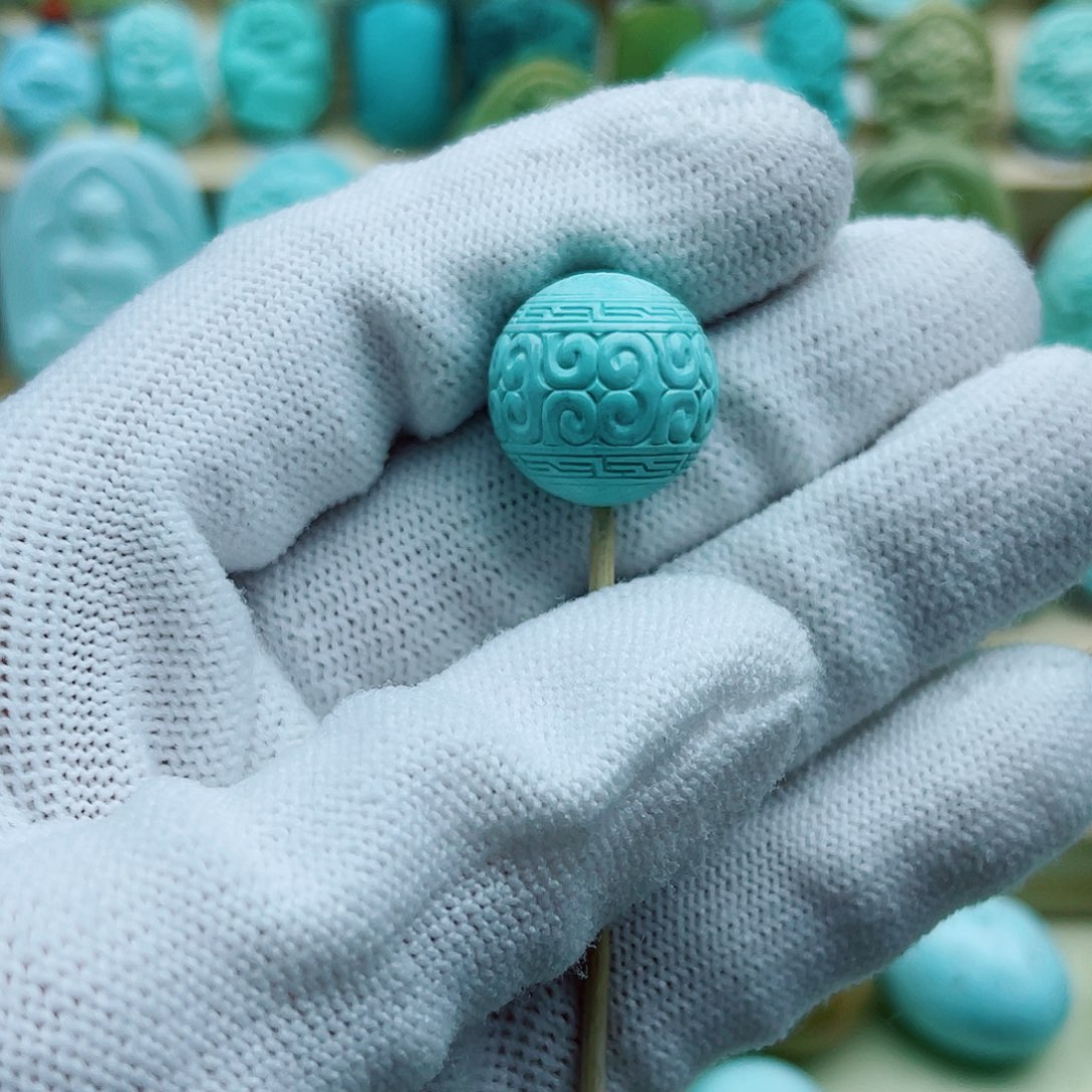 绿松石未镶嵌珠宝奇石